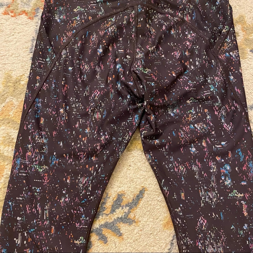 Running Capris - Picture 5 of 5